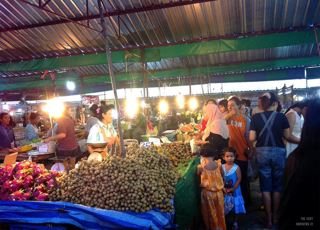 The Vert Pak Kret Buitenkant foto